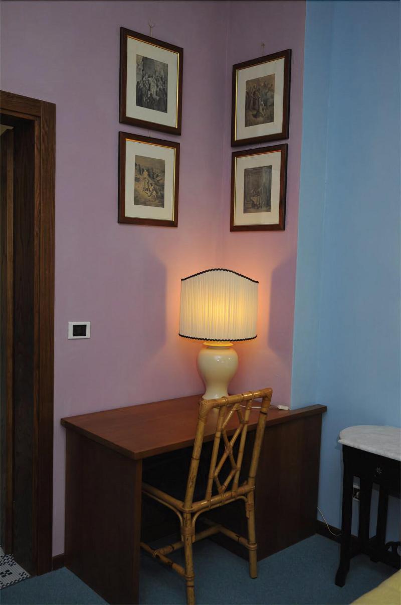 Tarussio Hotel อาเรซโซ ภายนอก รูปภาพ