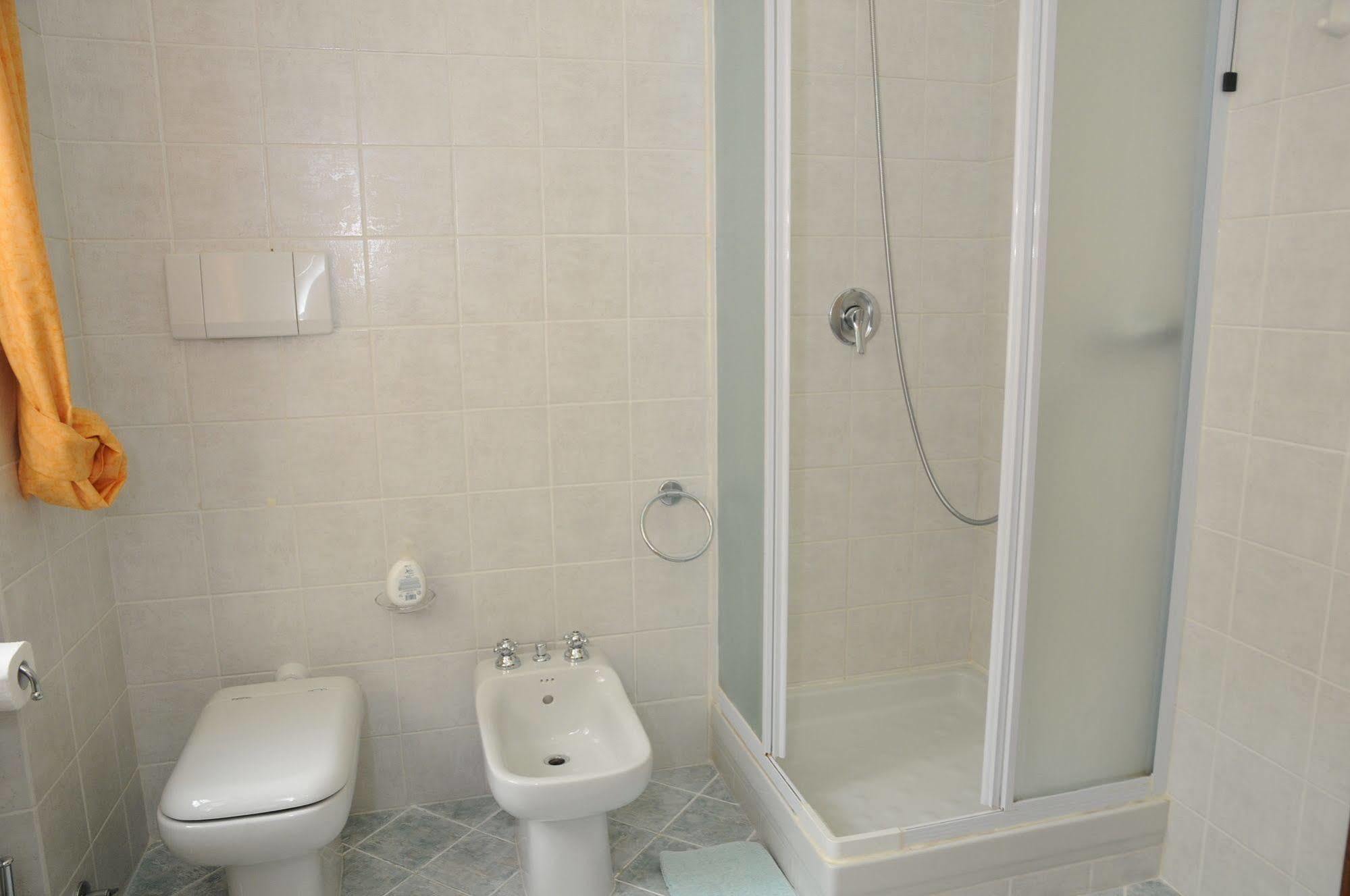Tarussio Hotel อาเรซโซ ภายนอก รูปภาพ